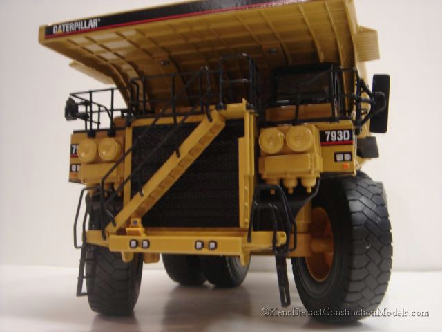 CAT 793D
